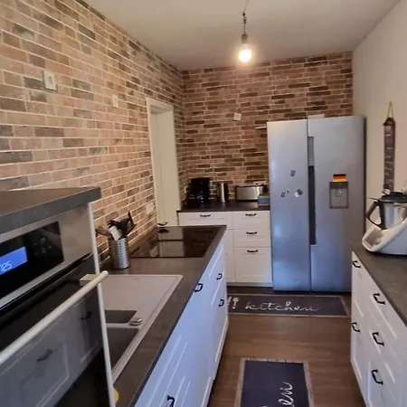 Wunderschoene Villa Mit Pool, Whirlpool Und Fasssauna * ヴァルトブレール
