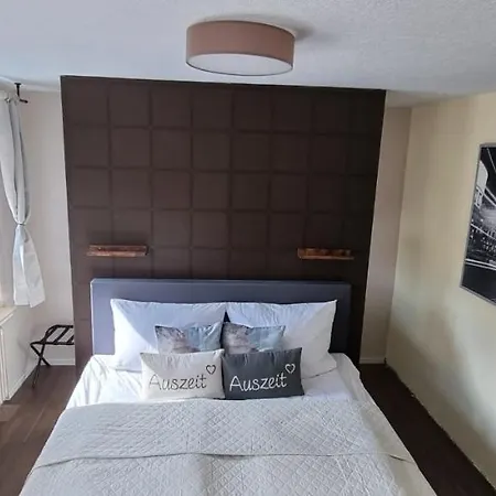 Wunderschoene Villa Mit Pool, Whirlpool Und Fasssauna ヴァルトブレール